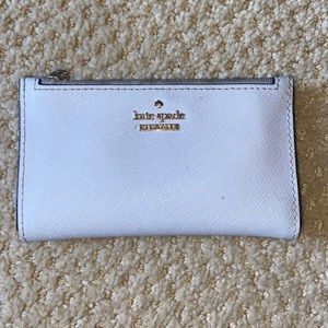 blue wallet and card holder